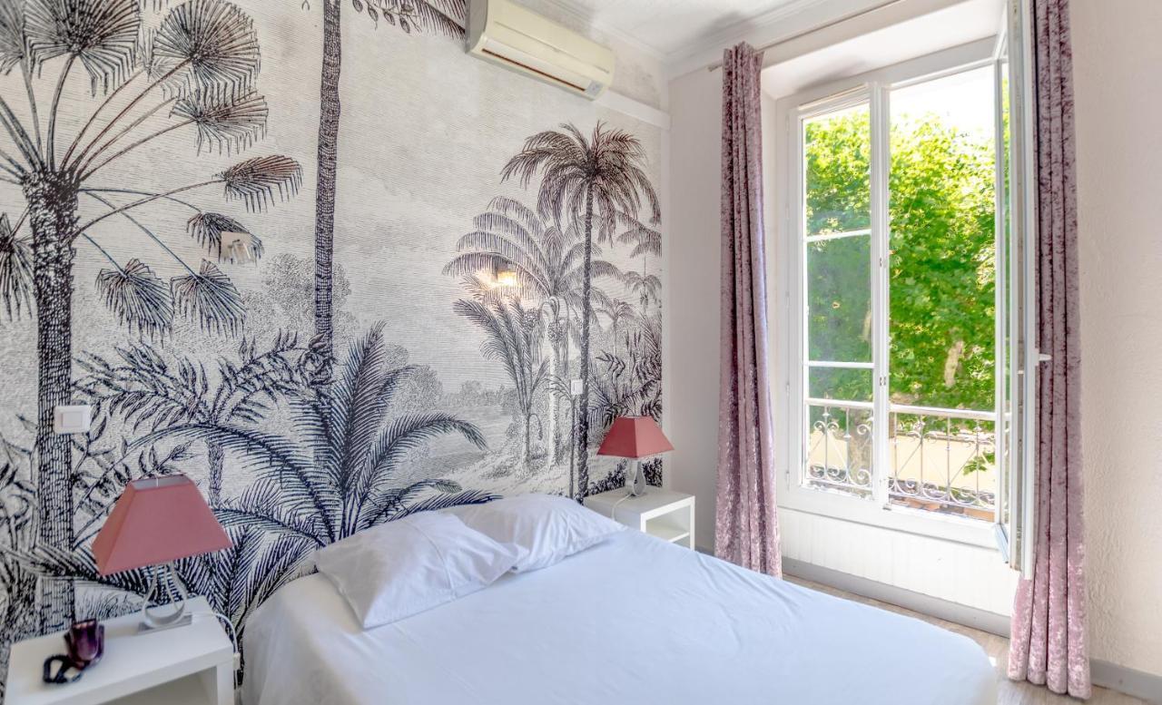 Hotel Les Palmiers Sainte-Maxime Exterior photo