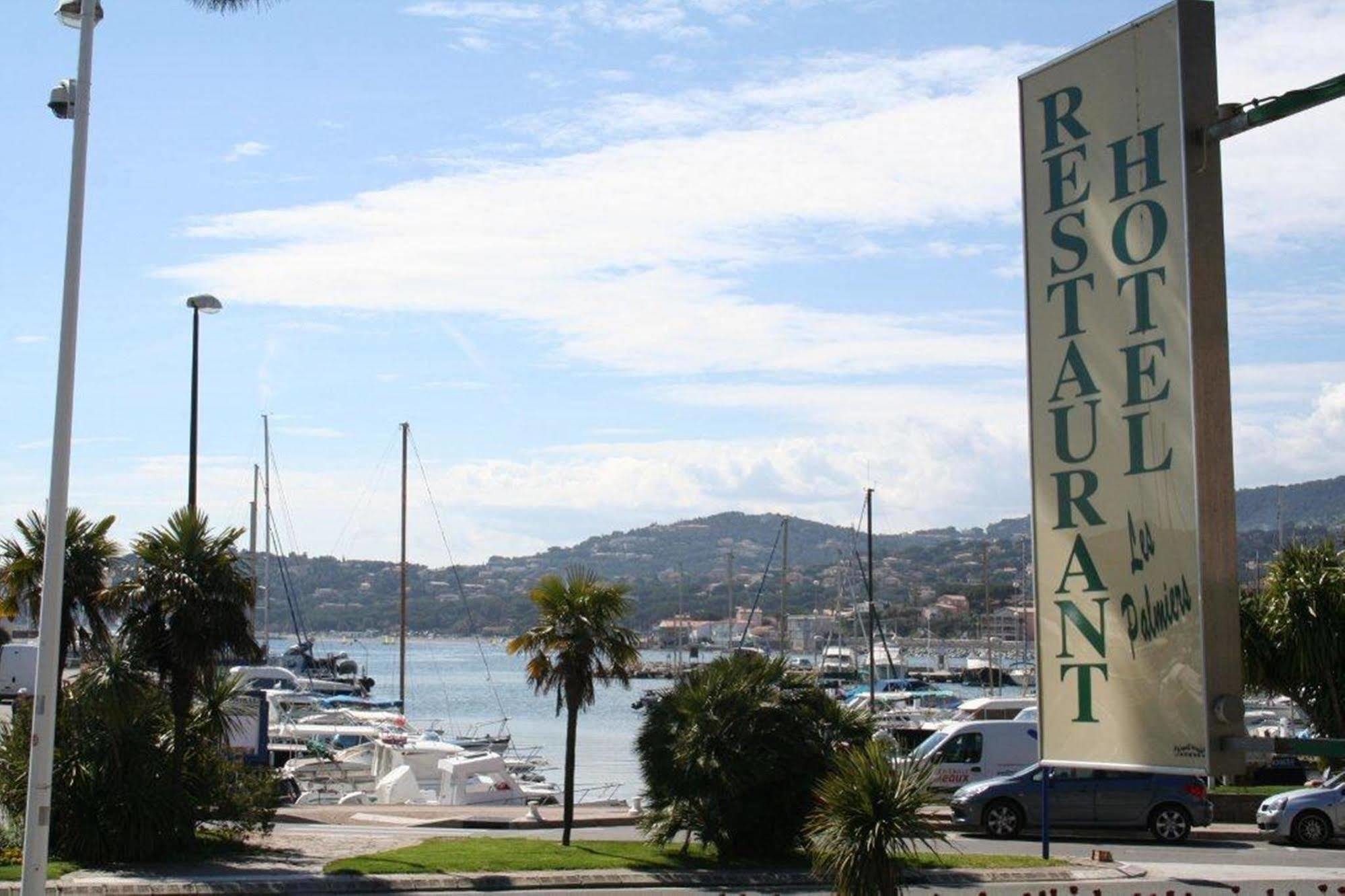 Hotel Les Palmiers Sainte-Maxime Exterior photo